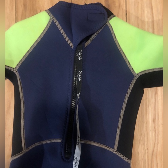 NATYFLY Kids Wetsuit, 2.5mm Neoprene Thermal Swimsuit, Full Wetsuit (m) - Picture 4 of 4